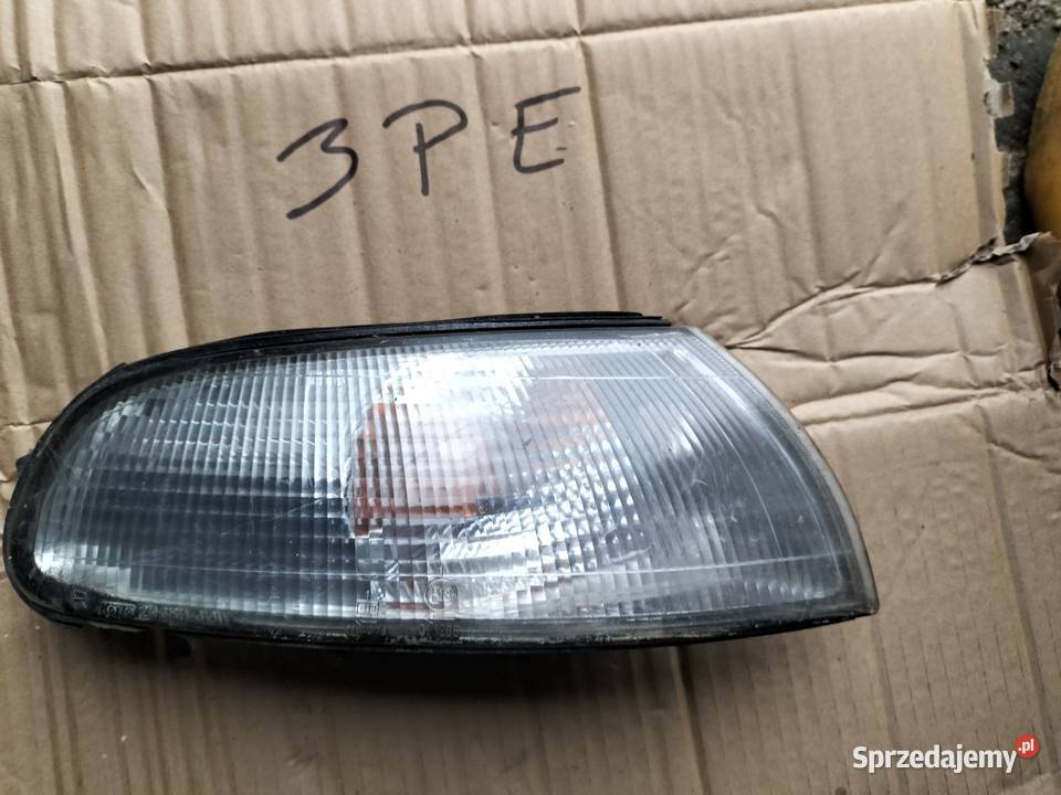 KIERUNKOWSKAZ PRAWY MAZDA 626 PRAWY Kamień-Kolonia