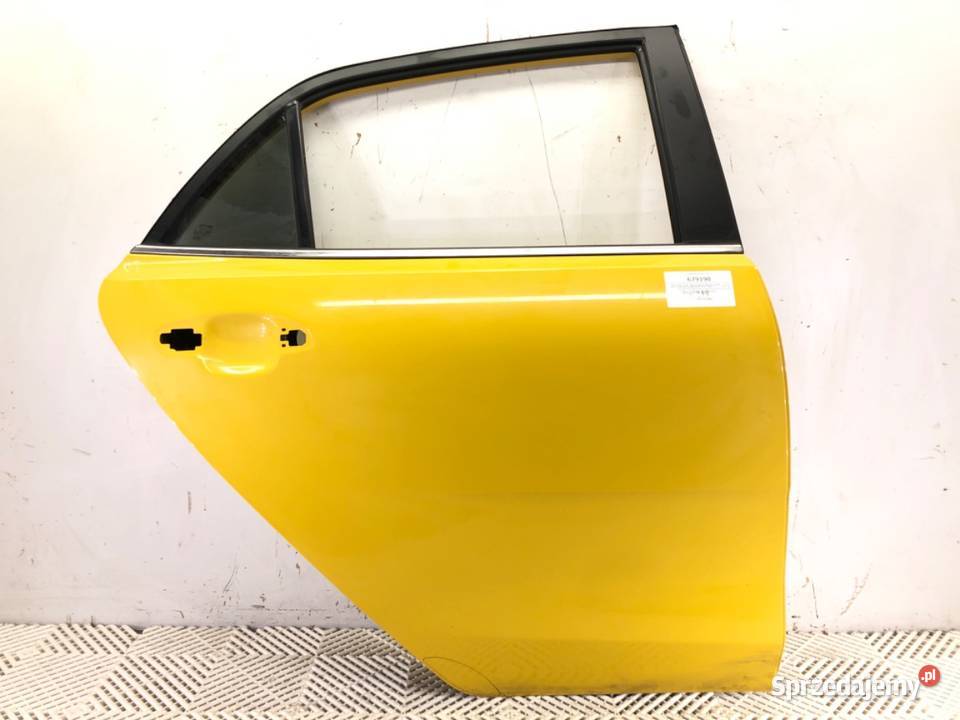 DRZWI PRAWY TYŁ KIA RIO IV Hatchback MYW MOST