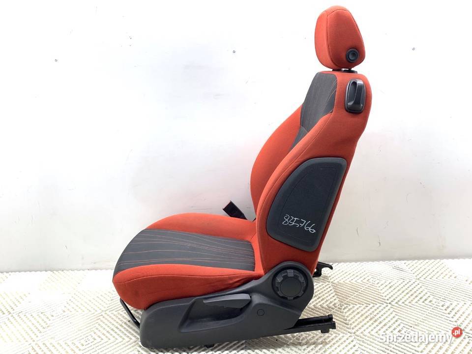 FOTEL LEWY PRZÓD OPEL CORSA D Hatchback 0614 osobowe sprzedam