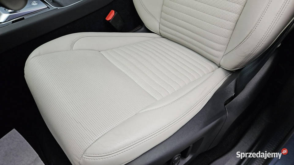 Land Rover Discovery Sport 20 D180 SE Z Warszawa