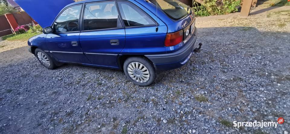 Zadbany opel Astra 16 8v lpg gaz hak benzyna+LPG Kraśnik sprzedam