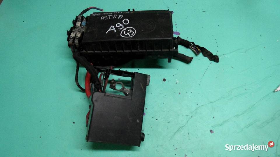 OPEL ASTRA J IV 11r skrzynka bezpieczników świętokrzyskie