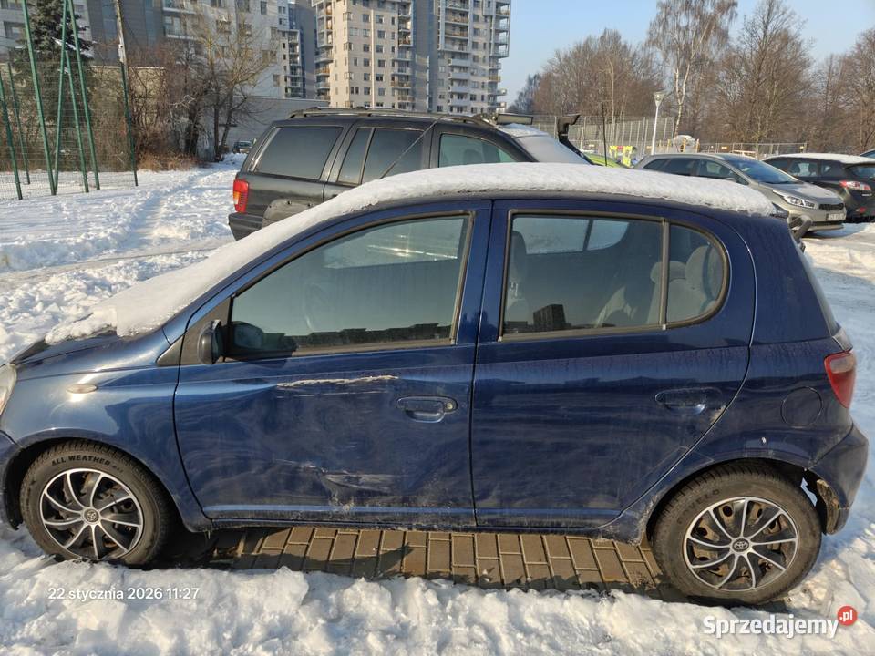 Syndyk sprzeda samochód osobowy TOYOTA YARIS