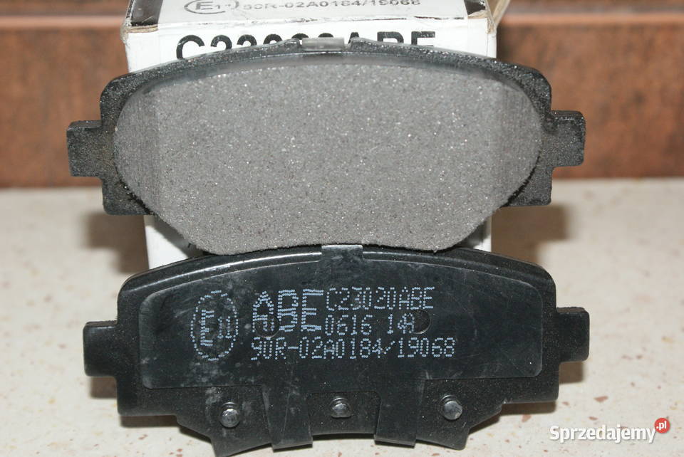 KLOCKI HAMULC MAZDA 3 13 TYŁ B4Y02648 osobowe Białobrzegi