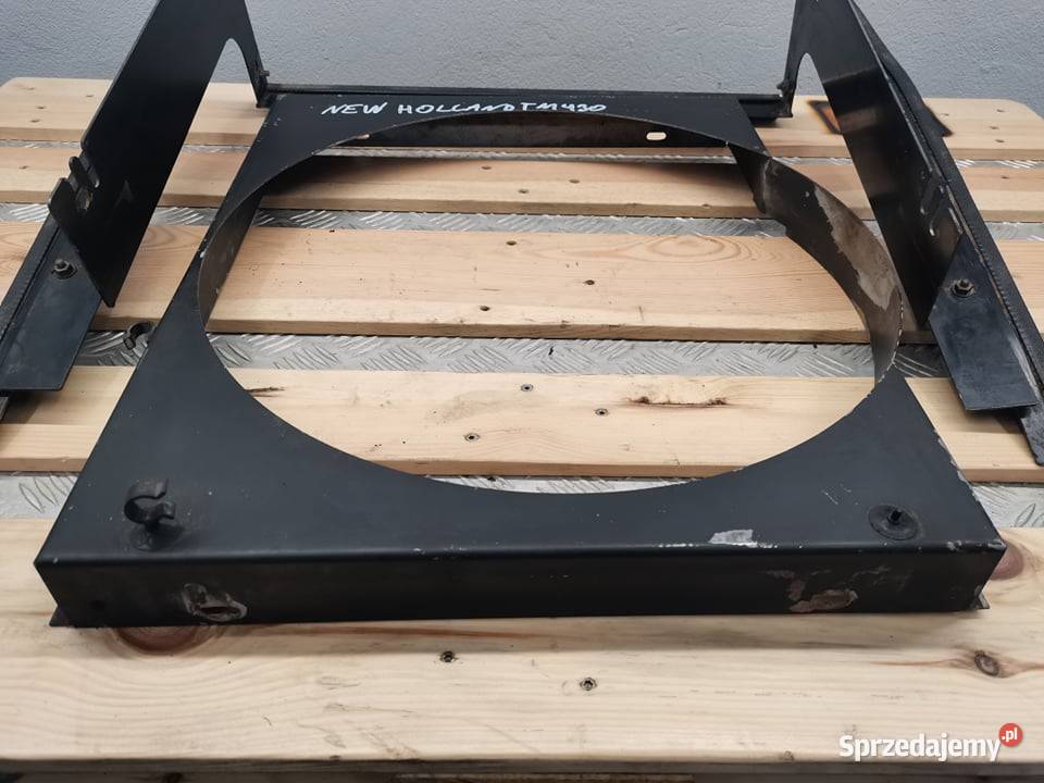 Osłona wentylatora chłodnicy Holland LM 430 Wilkowo