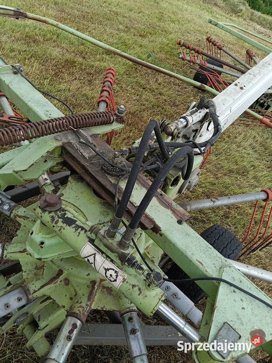 Zagrabiarka Claas Liner 650 Twin