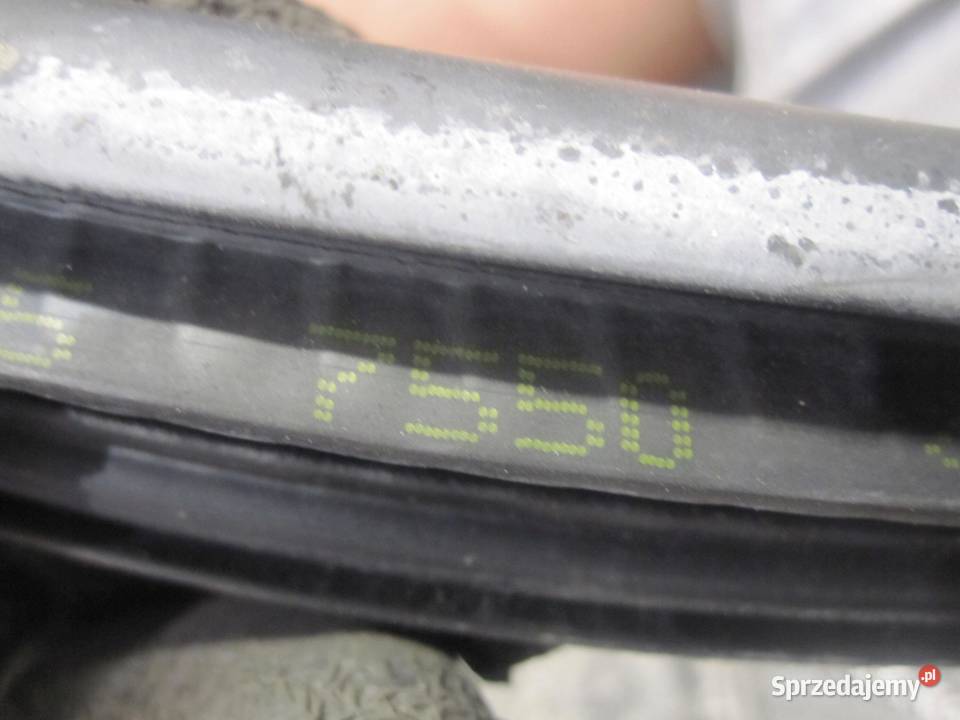BMW E82 10r uszczelka prawa przód sprzedam