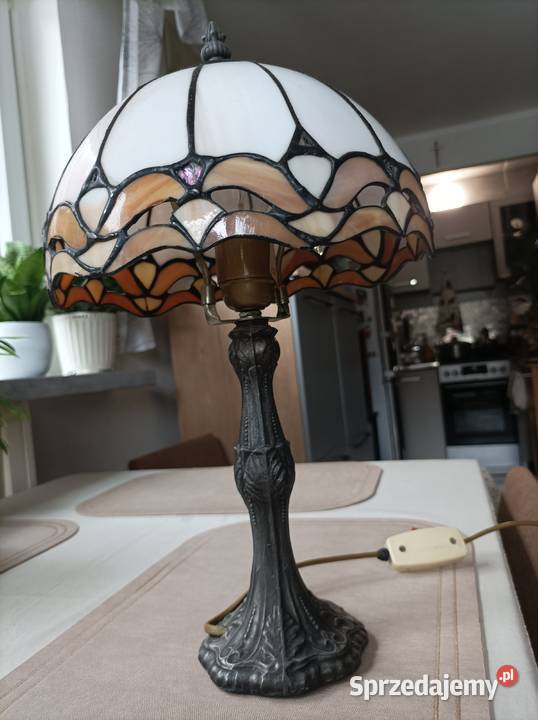Lampa w stylu Tiffany produkcji polskiej Płock