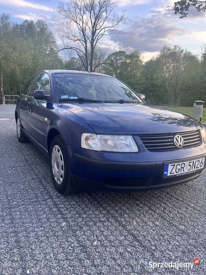 VW Passat 16 benzyna 1999 Sedan / Limuzyna zachodniopomorskie