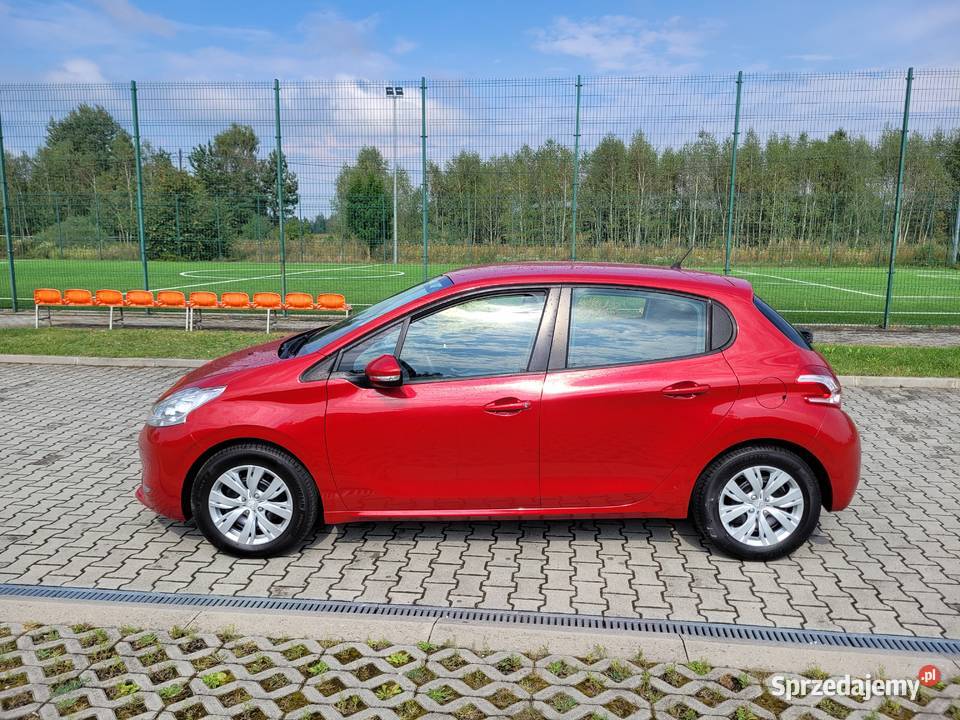 Peugeot 208 Klimatyzacja Tempomat Mały Przebieg 4/5 sprzedam
