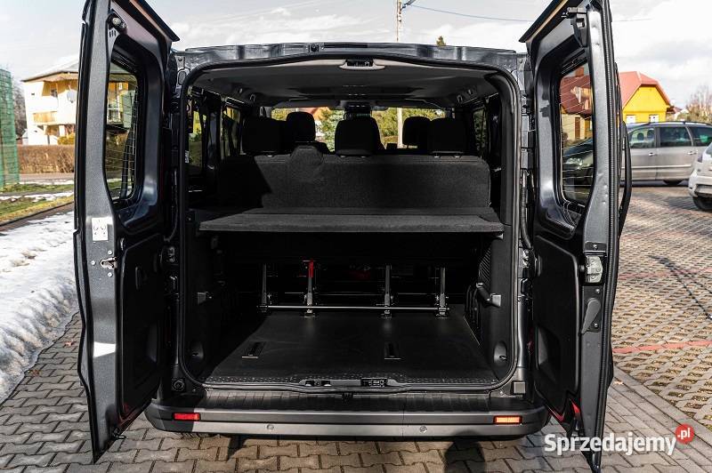 Na wynajem BUS 9 OSOBOWY 2025r automat diesel Krosno