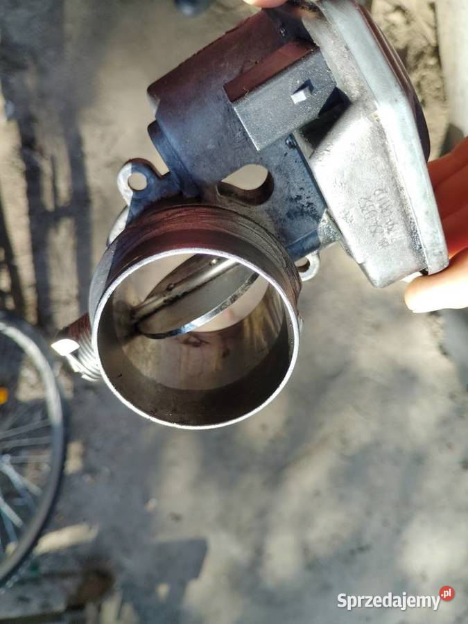 Sprzedam przepustnice używane sprzęgło BMW E60 Ostrowiec Świętokrzyski