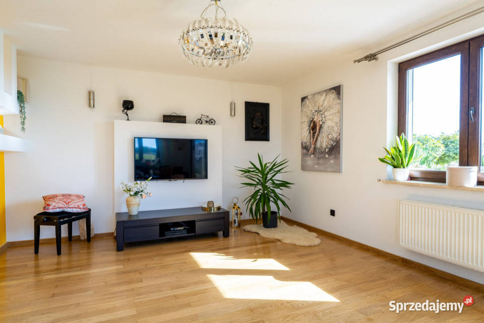 Unikalny dom w Bramkach pod Warszawą 240m2 Bramki