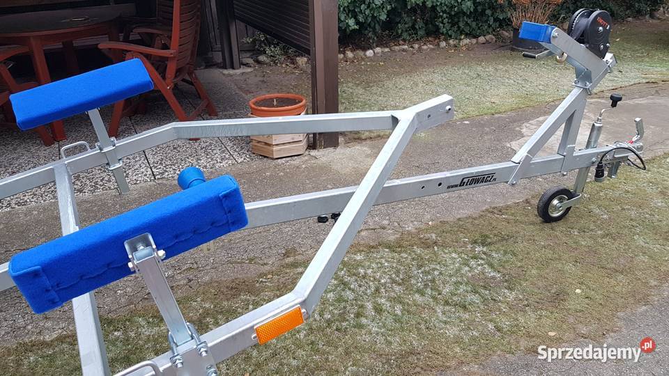 Dziobnica z wyciągarką na pasPrzyczepa Plewiska sprzedam