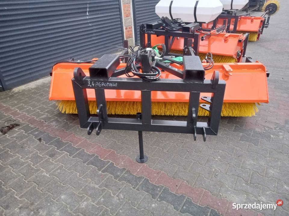 Zamiatarka drogowa 24m firmy Metal Technik Szubin sprzedam
