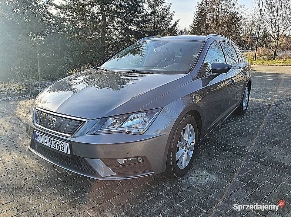 SEAT LEON 2018 BENZYNA