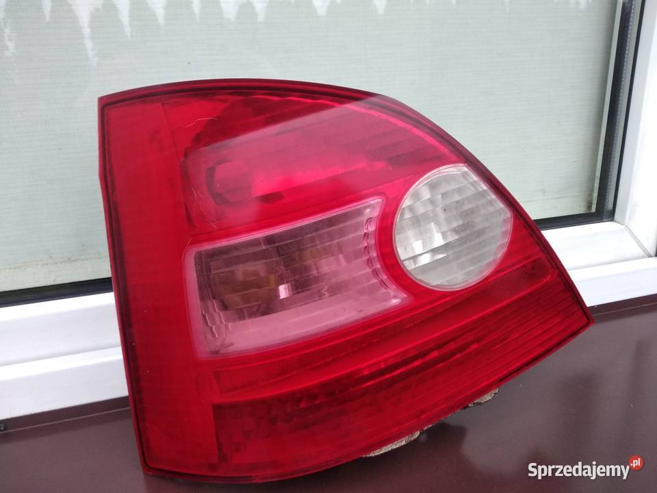 Honda Civic VII 7 5d przedlift lampa tył tylna łódzkie Sieradz