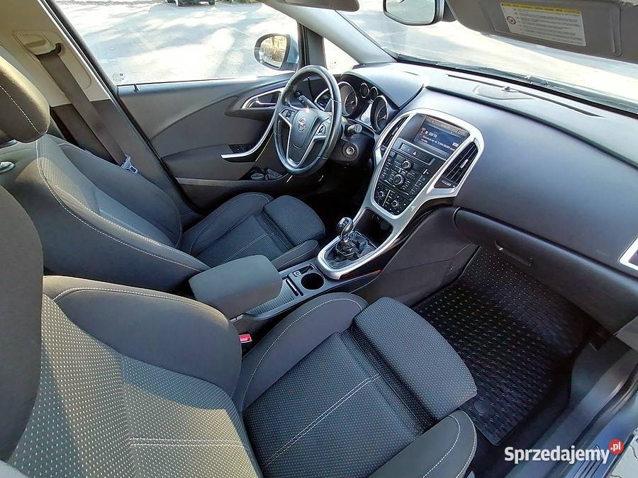 Opel Astra J Benzyna COSMO 14 Turbo GAZ 2010 gniazdo USB Sanok