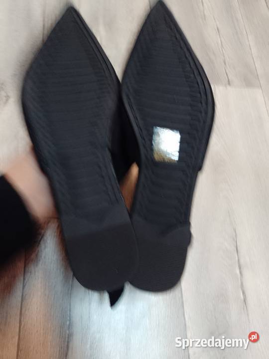 42 Czarne baleriny wieczorowe z odkrytą piętą małopolskie Kraków