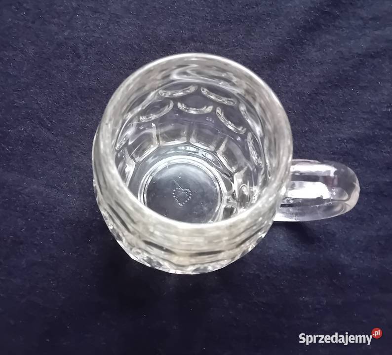 Szklany kufel Radeberg w katalogu huty z Koźminek