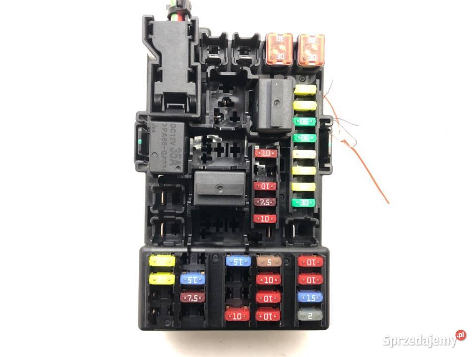 SKRZYNKA BEZPIECZNIKÓW OPEL ADAM Hatchback 1219 podkarpackie