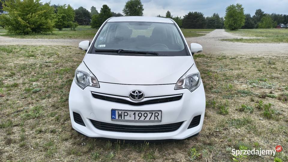 Toyota VersoS 2011 manual benzyna isofix Płock