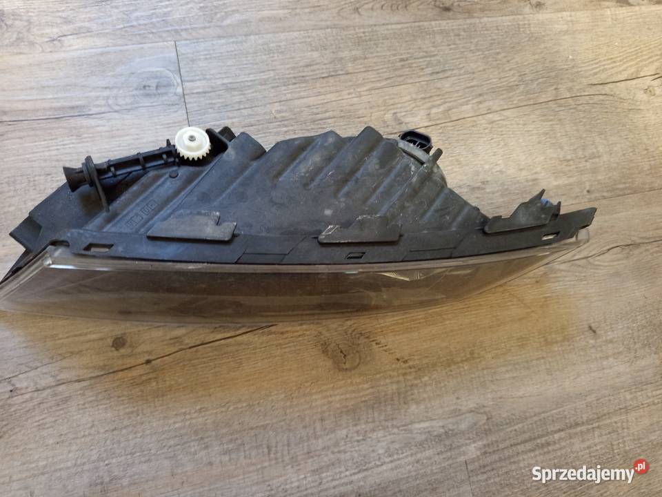 Halogen lewy skoda superb 1524 orginalny Rzeszów