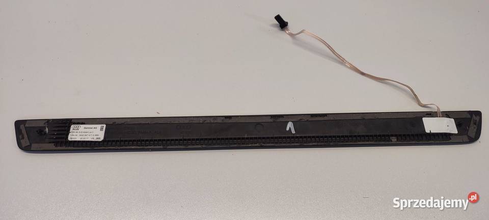 AUDI A4 B9 NAKŁADKA LISTWA PROGOWA LEWA