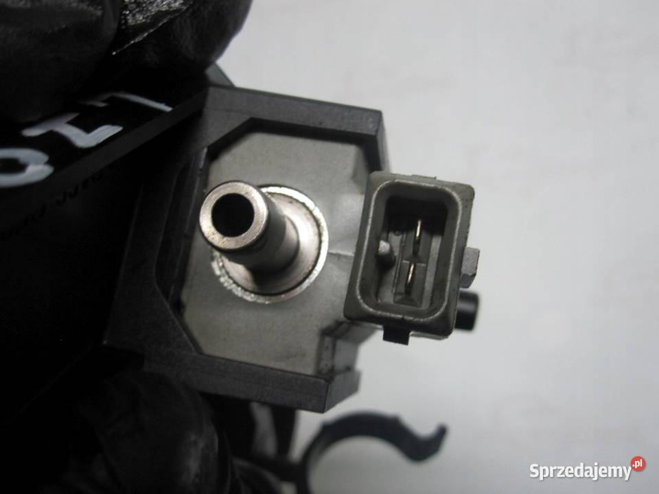 FORD FOCUS 10 ECOBOOST 12R 100 M2DA ZAWÓR
