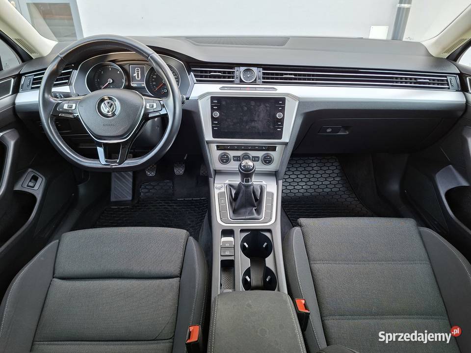 Volkswagen Passat B8 Variant 2018R Diesel 20 TDI 2000cm3 Iwonicz