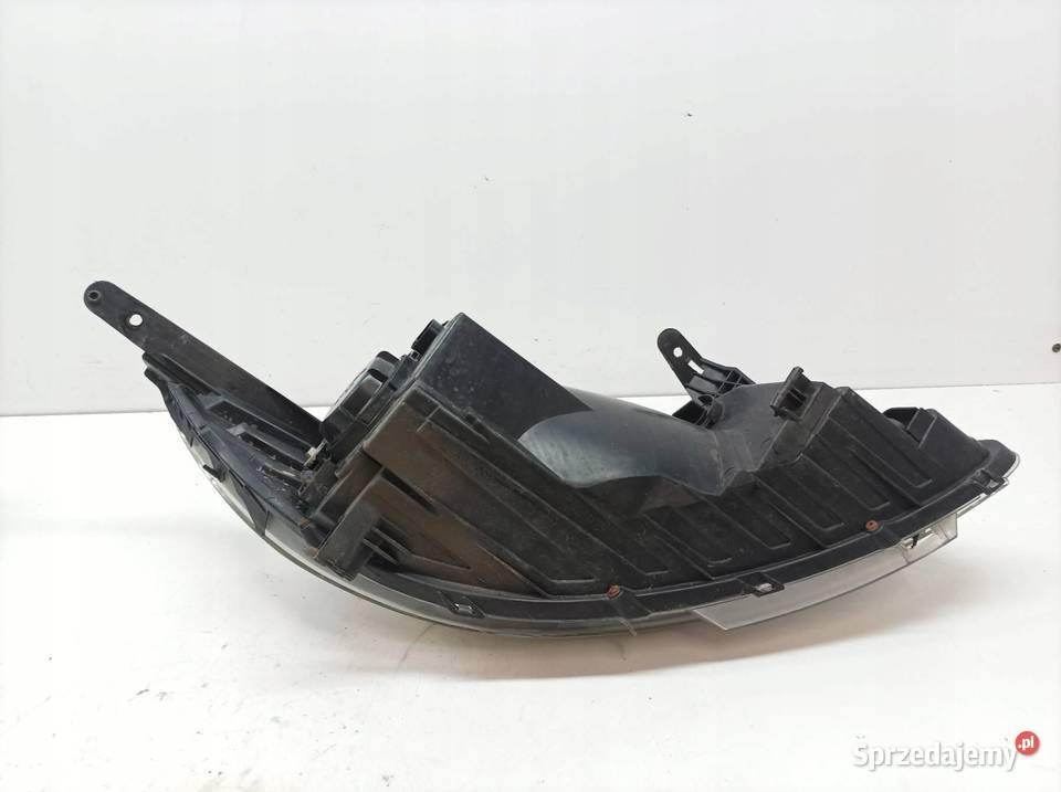 LAMPA PRZÓD LEWA AZJA RUS K2 Kia Rio III 2011