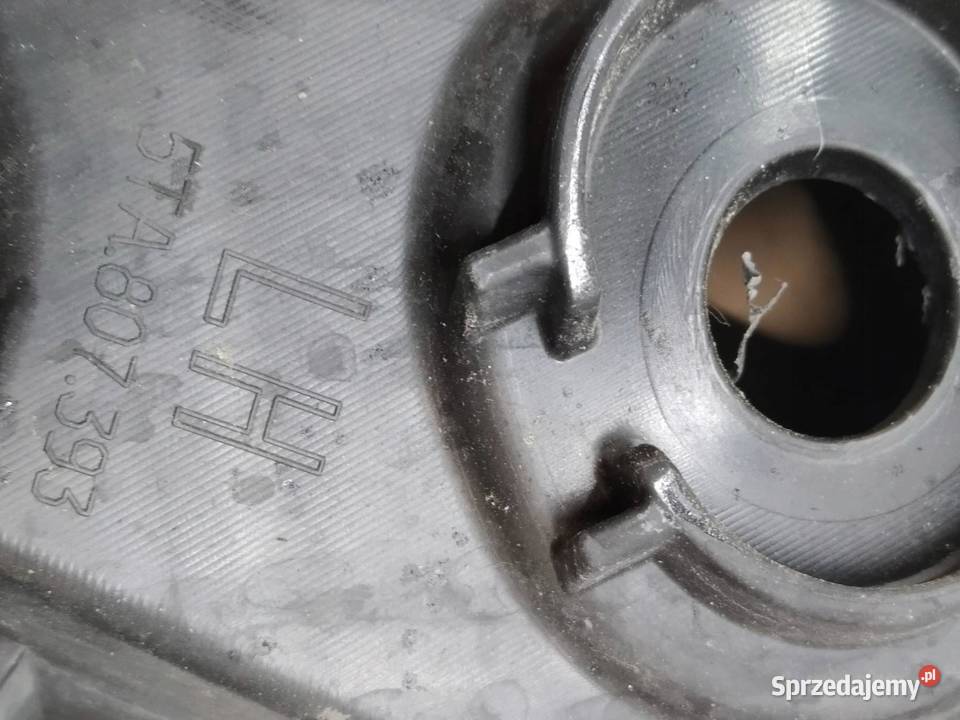 ŚLIZG ZDERZAKA TYŁ KOMPLET VW Volkswagen Touran Rok produkcji 2016