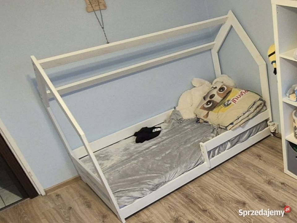 Łóżko dziecięce ala domek Konin