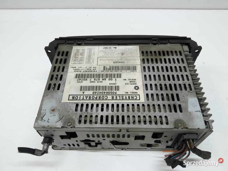 RADIO 05064042AD Dodge Grand Caravan II 19901995