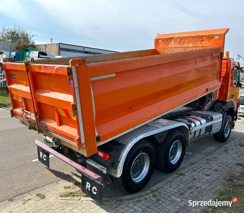 Wywrotka 6x6 ciagnik siodlowy Volvo Warszawa