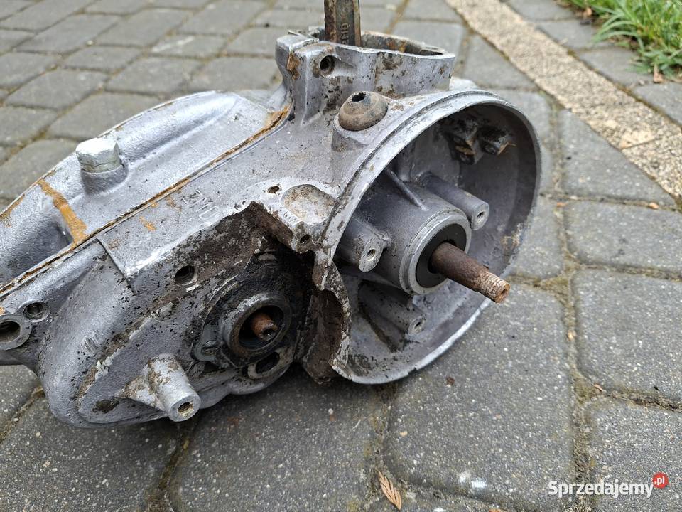Kartery silnika WSK 125 plus pokrywa zaplonu