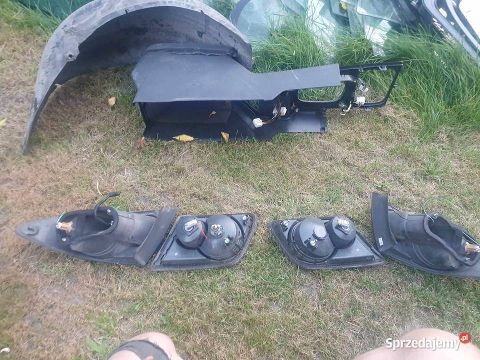 Lampa tylna prawa lewa w klapę błotnik Mazda 6 Kraków sprzedam
