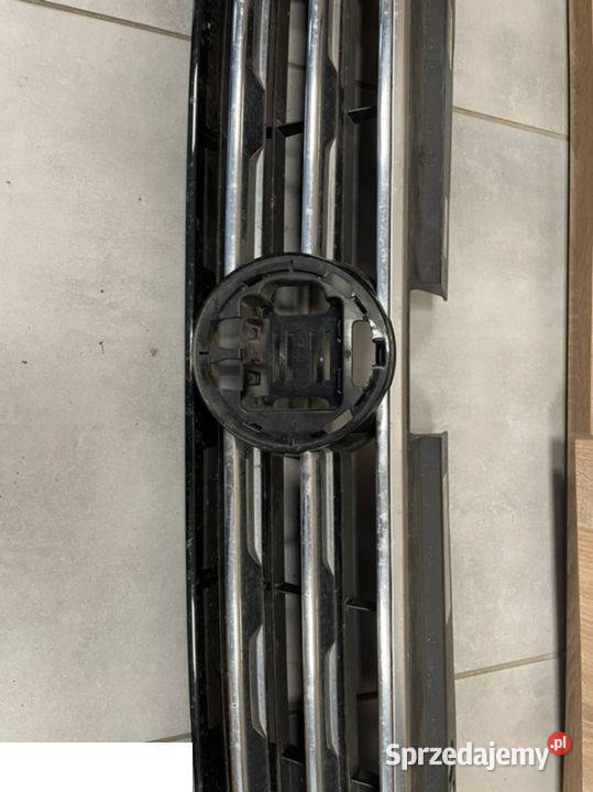 Volkswagen Tiguan 5NA atrapa grill r linę lubelskie Kozubszczyzna