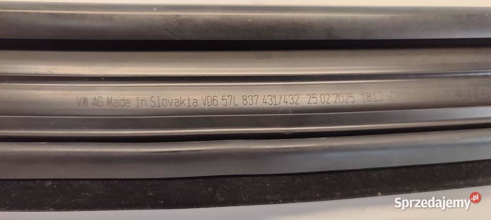 VW TAYRON TIGUAN III USZCZELKA DRZWI LEWY PRZÓD