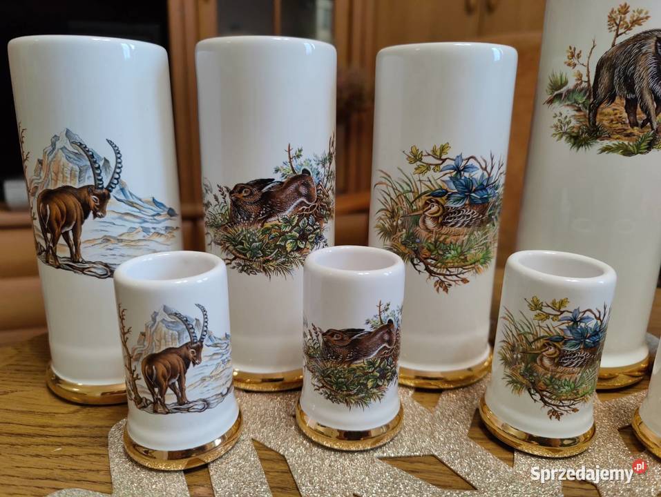 Piękny zestaw kieliszków z porcelany z motywem sprzedam