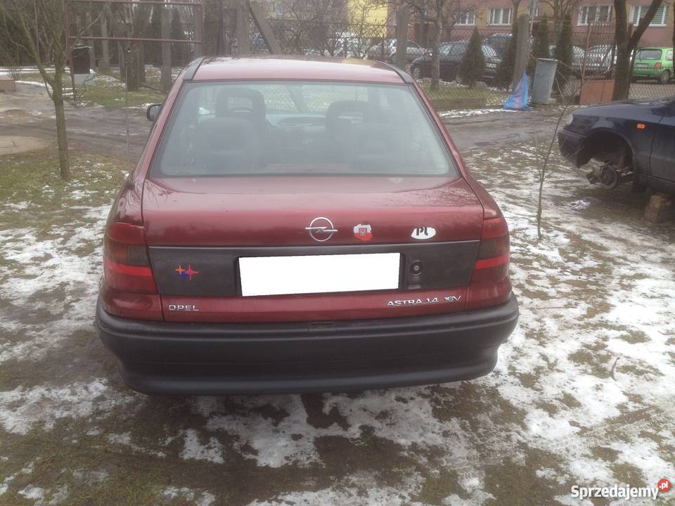 Okazja Opel Astra F 14 z 1997 rSedanSalon Polska serwisowany w ASO