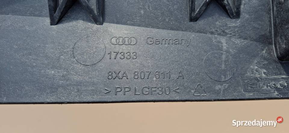 AUDI A1 LIFT SLINE OSŁONA PŁYTA POD ZDERZAK osobowe Zderzaki Bieleń sprzedam