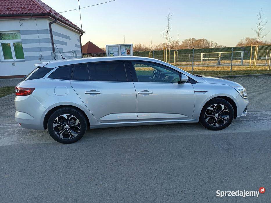 Ranault Megane 12 TCE 2017 Niski przebieg 75 Tarnobrzeg sprzedam