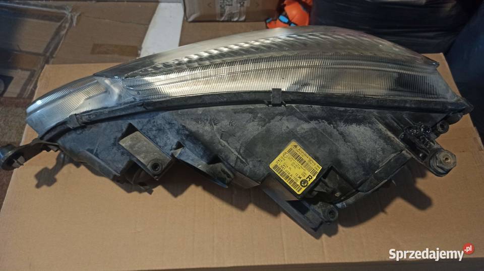 Lamy przednie skoda yeti 2011r Olszanica