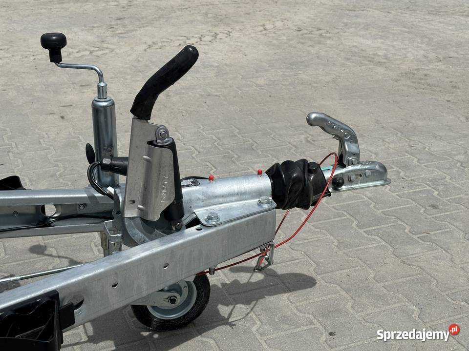 Przyczepa uchylna hamowana TEMARED sprzedam