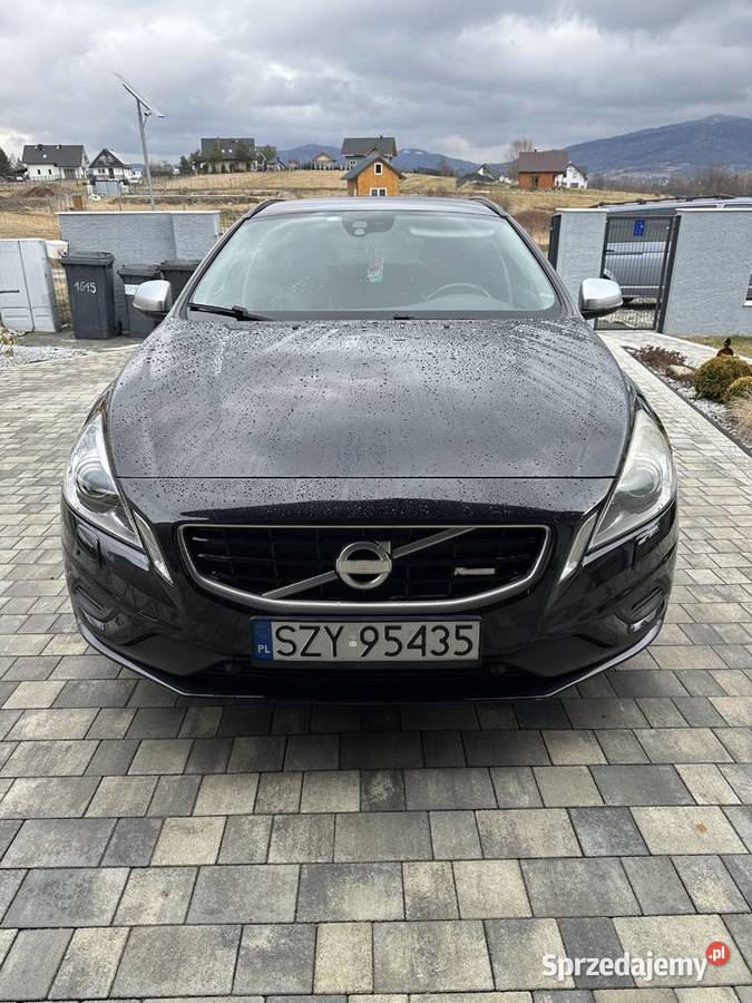 Sprzedam samochód Volvo V60 R Design 2012 model nieuszkodzony Żywiec