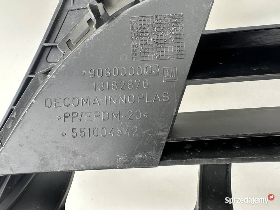 ATRAPA GRILL ZDERZAK PRZÓD OPEL VECTRA C LIFT osobowe Międzychód sprzedam
