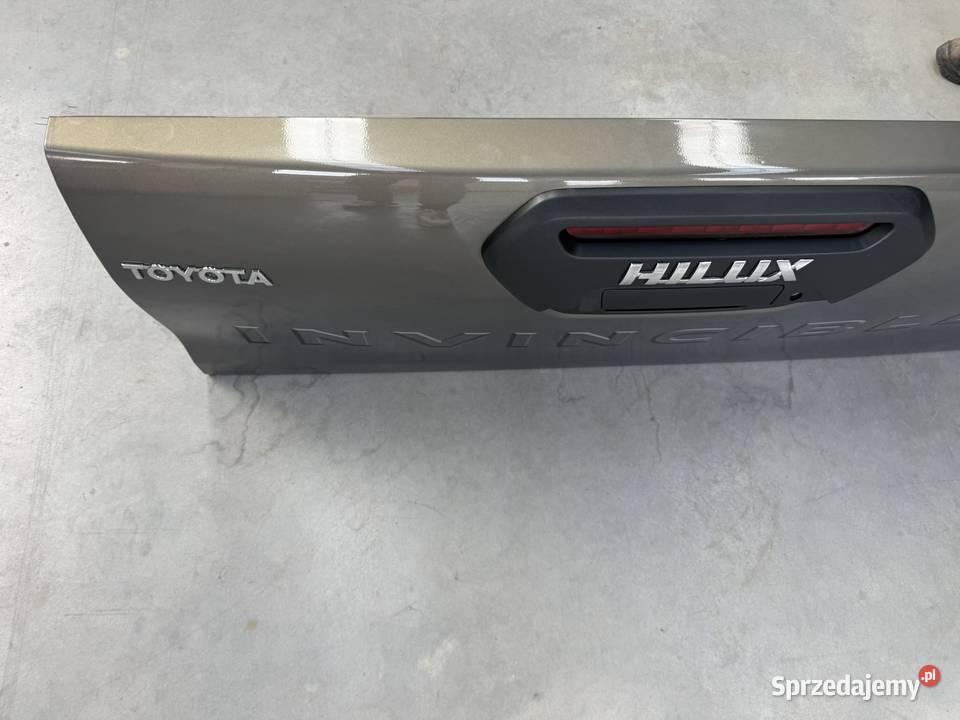 Burta Klapa bagażnika Paki Toyota Hilux