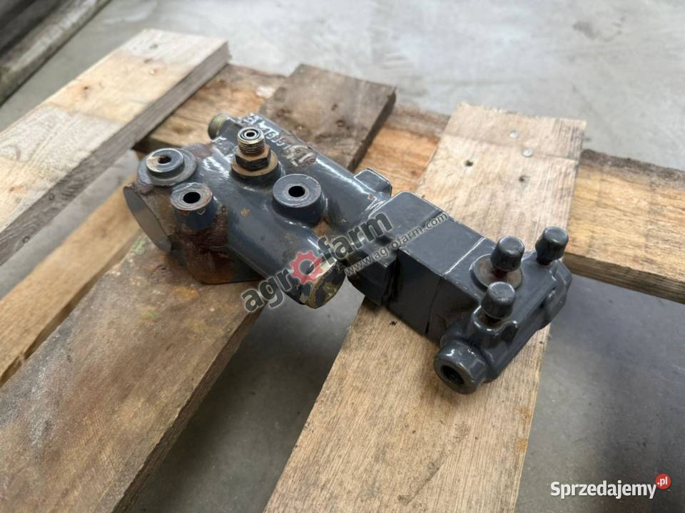 Zawór hamulcowy Ford 7840 Byków sprzedam