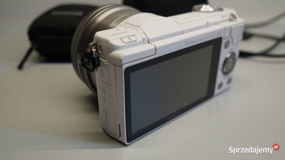 Sony Alpha A5100 obiektyw 1650 mm OSS przebieg Gdynia